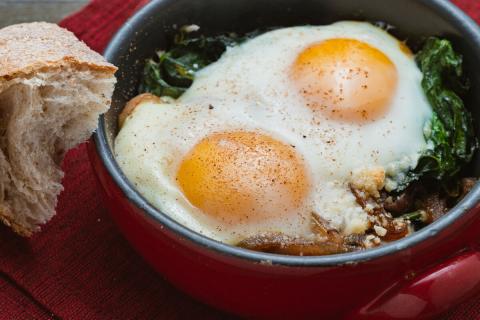Œuf cocotte aux épinards et au parmesan
