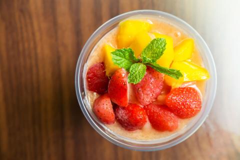 Yaourt glacé mangue fraise 