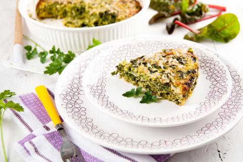 Quiche sans pâte aux épinards, chèvre et pignons